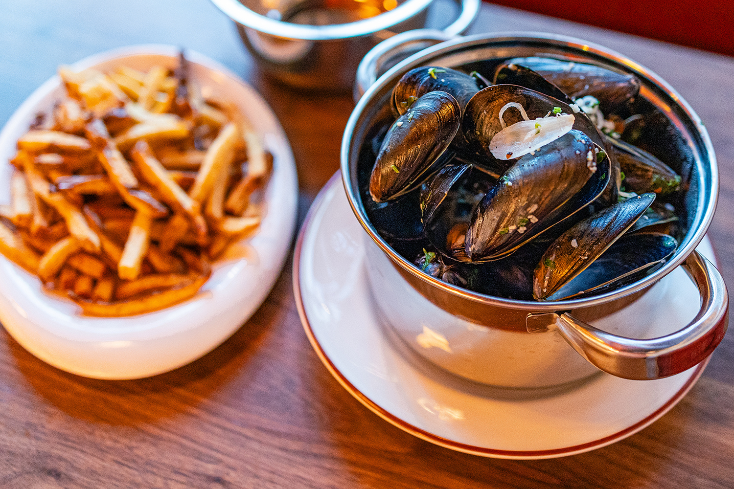Rowdy Hall Moules Frites